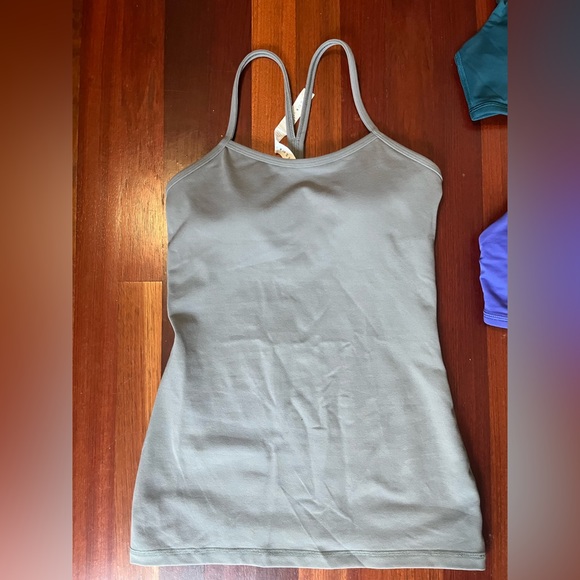 Lululemon tank and sports bras size 4 - Picture 2 of 6